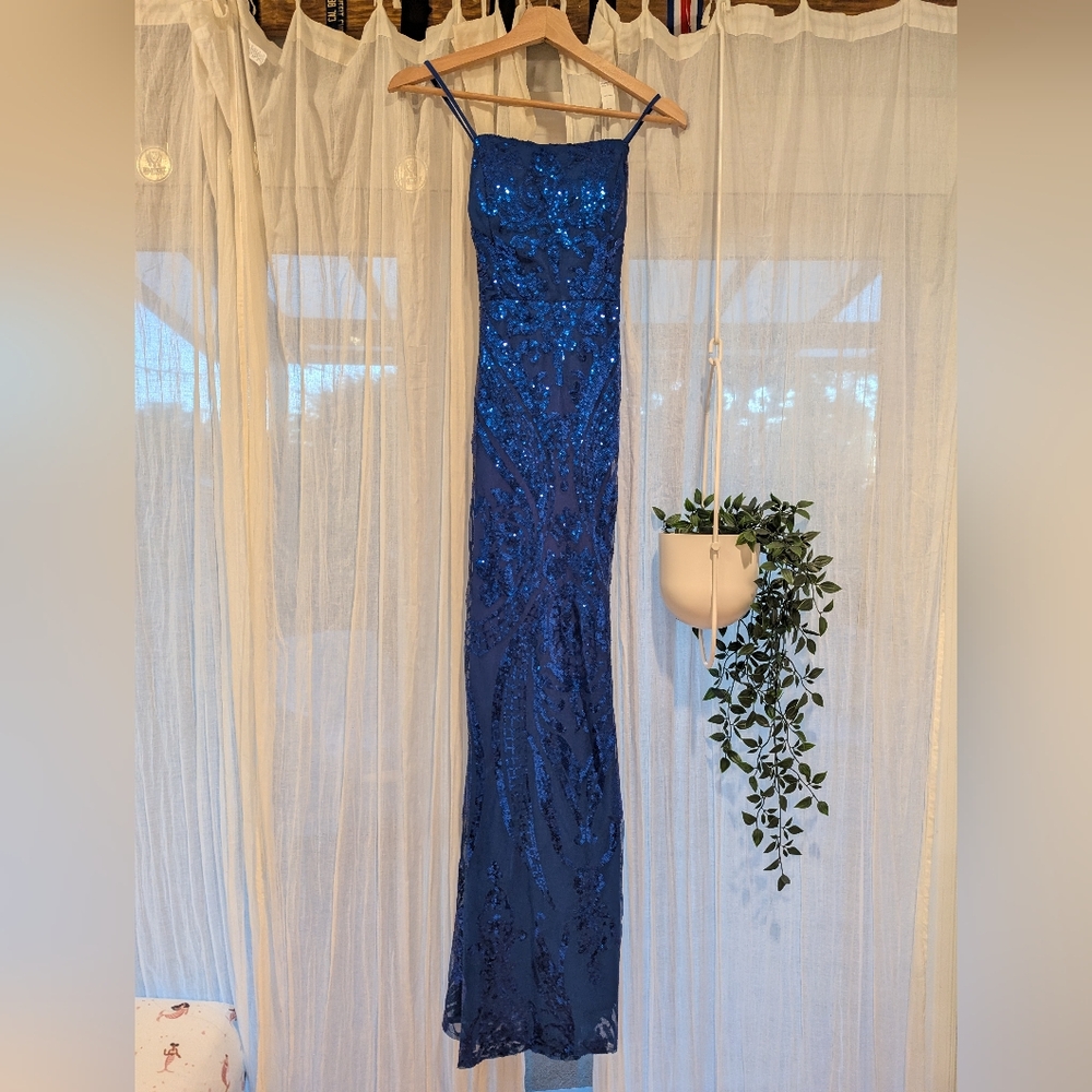 Elegant Blue Sequin Dress